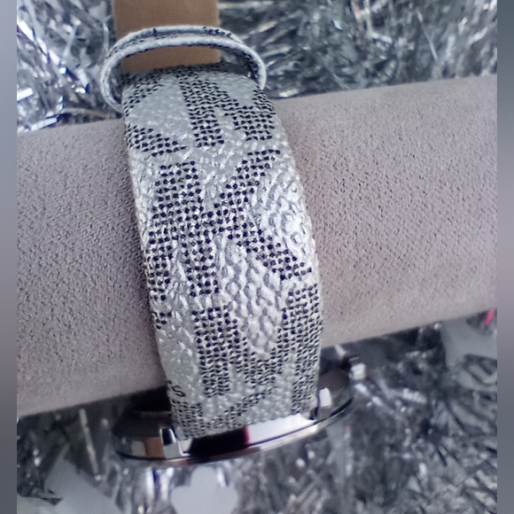 Michael Kors Addyson Silver Monogram Watch - Picture 10 of 14